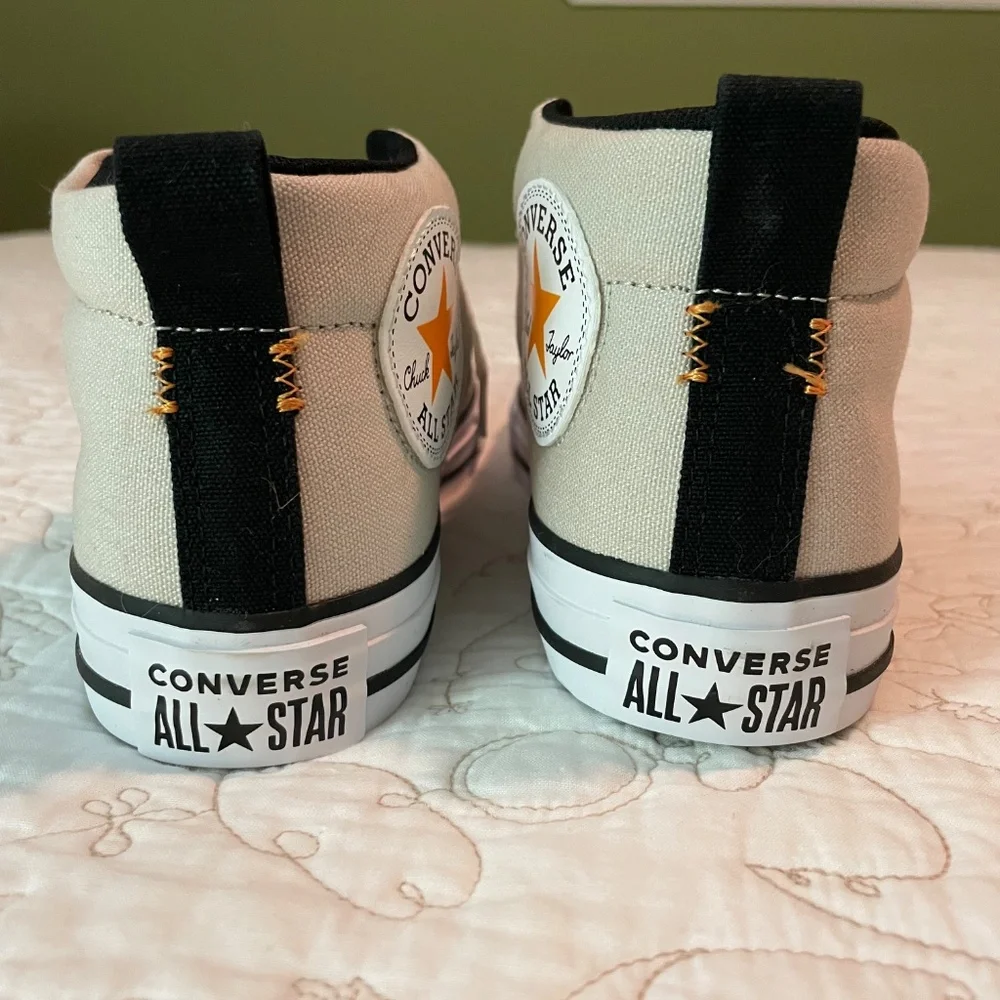 Converse Chuck Taylor All Star mid sneakers - beige - Junior size 6